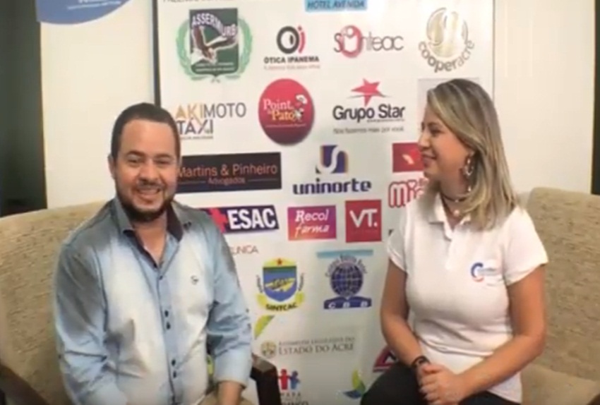 Carlos Vale diz que reforma da praça principal de Sena está alterando seu projeto original