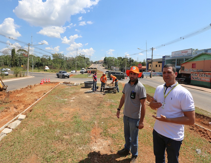 Prefeitura de Rio Branco faz adequação da rotatória na Avenida Ceará; saiba mais