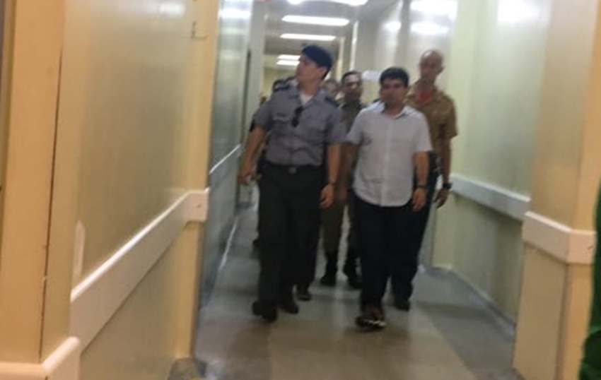 Secretário de segurança visita policial que ficou em estado grave após capotar viatura na Via Verde