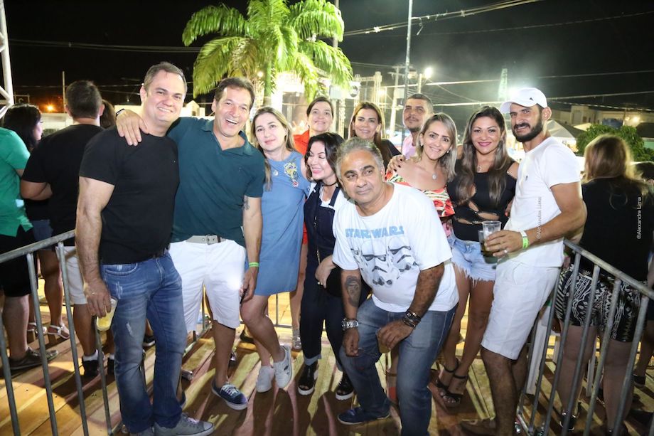 Coluna Neyelly Brilhos: Direto na veia, recomeços e Carnavale Brasileia 2017