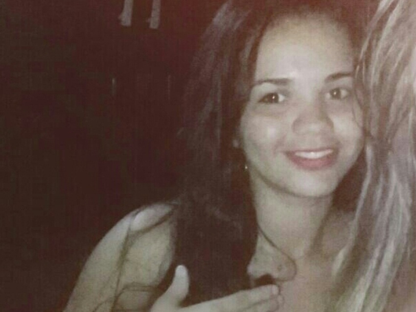 Mulher é baleada dentro de casa e morre em hospital de Cruzeiro do Sul