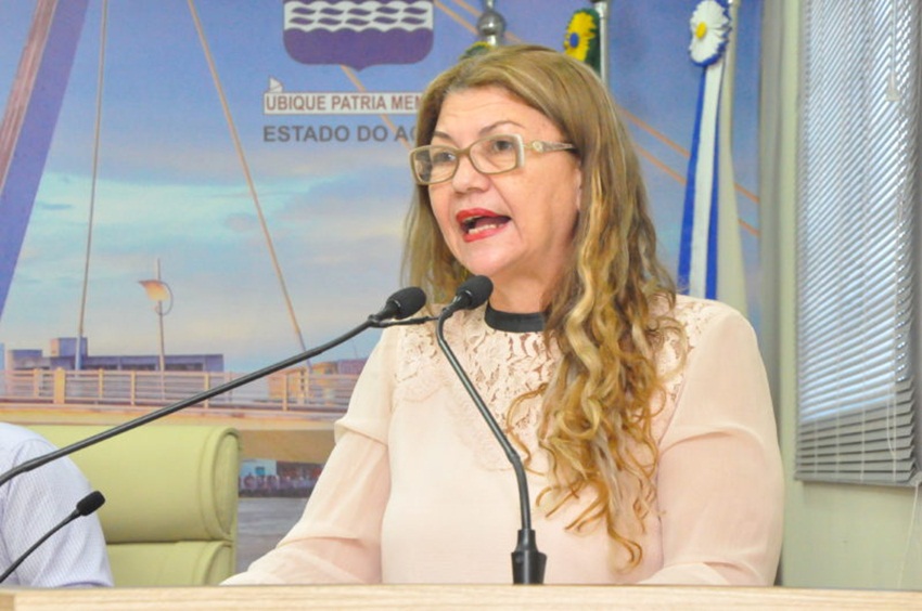 “Oposição tem o melhor nome dos últimos anos”, diz Lene Petecão ao avaliar pesquisa