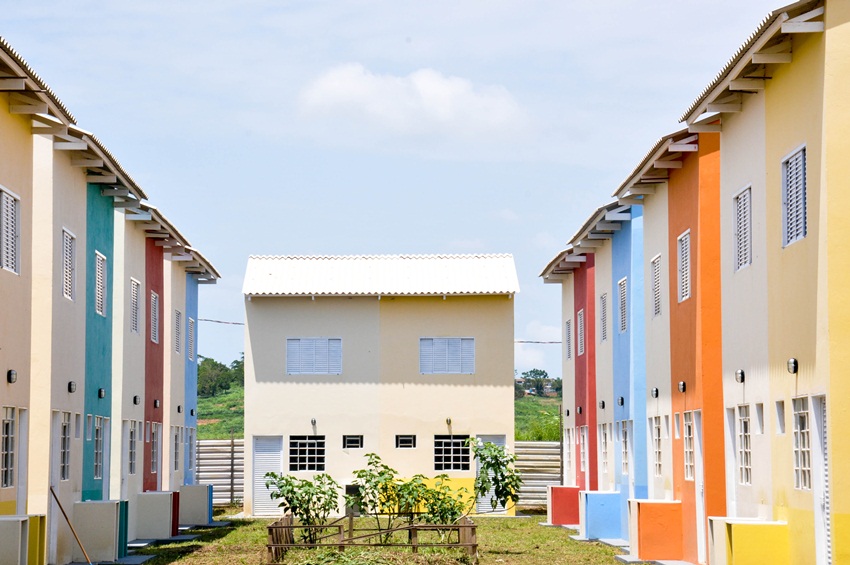 Após escândalos, casas populares estariam sendo alugadas em conjunto habitacional