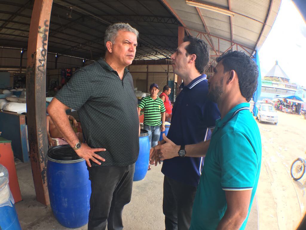 Petecão cumpre agenda nos municípios do Juruá e almoça com lideranças da oposição