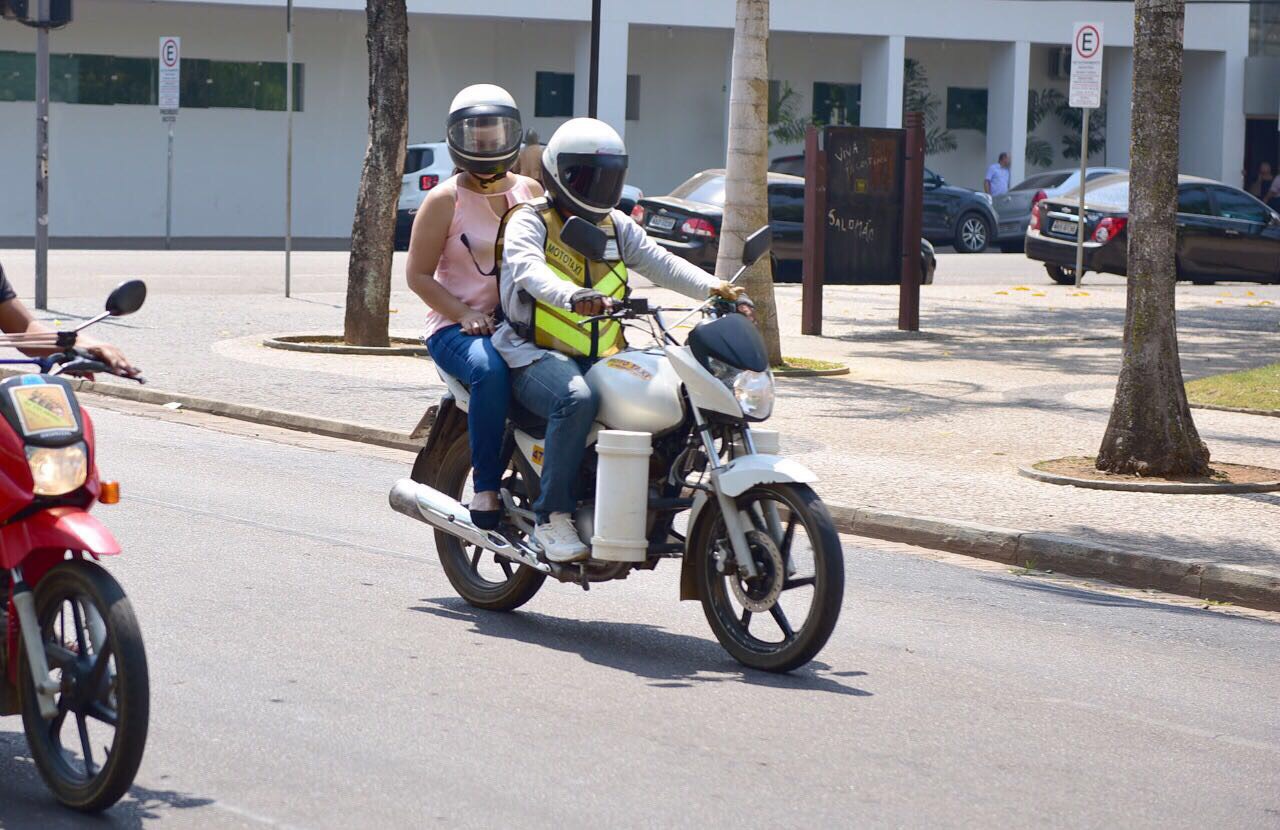 Projeto que regulamenta uso obrigatório de mototaxímetro é aprovado em mais uma comissão