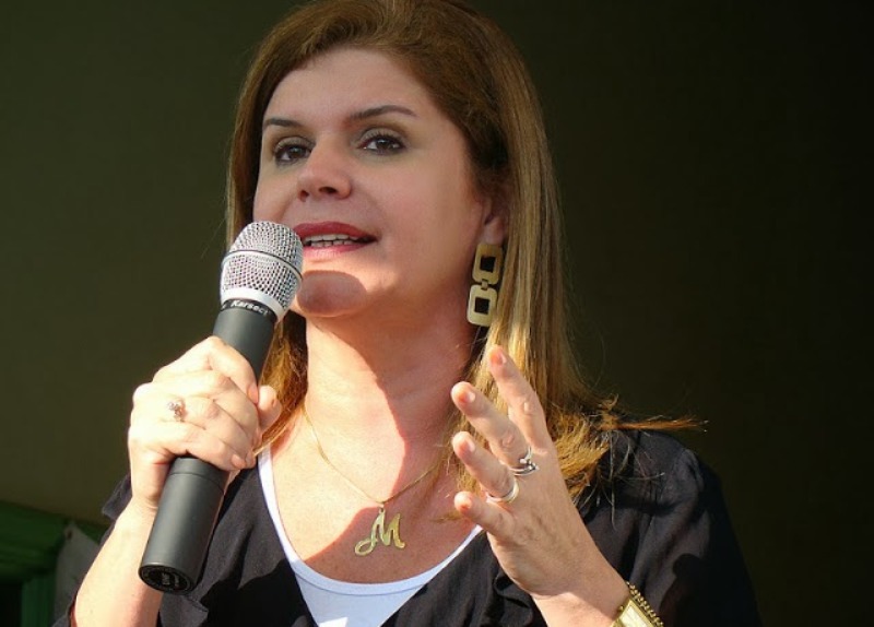 Prefeita de Tarauacá demite comissionados para se adequar a LRF
