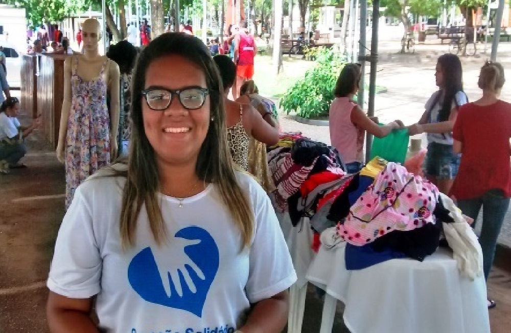 Coração Solidário leva atendimentos à comunidade carente no Caladinho