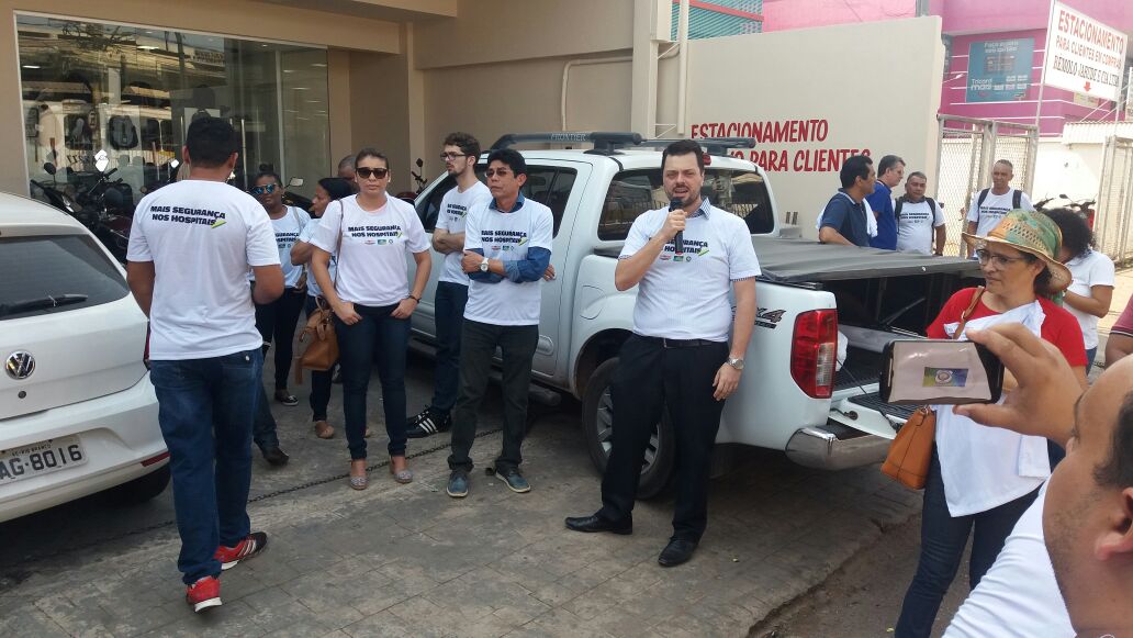Sindicatos protestam por mais segurança em unidades de saúde do estado