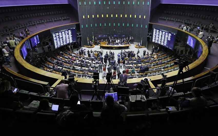 Câmara rejeita denúncia da Procuradoria Geral da República contra o presidente Michel Temer