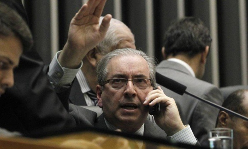 Eduardo Cunha fala sobre propina: “Aqui se atrasa, mas não falha”