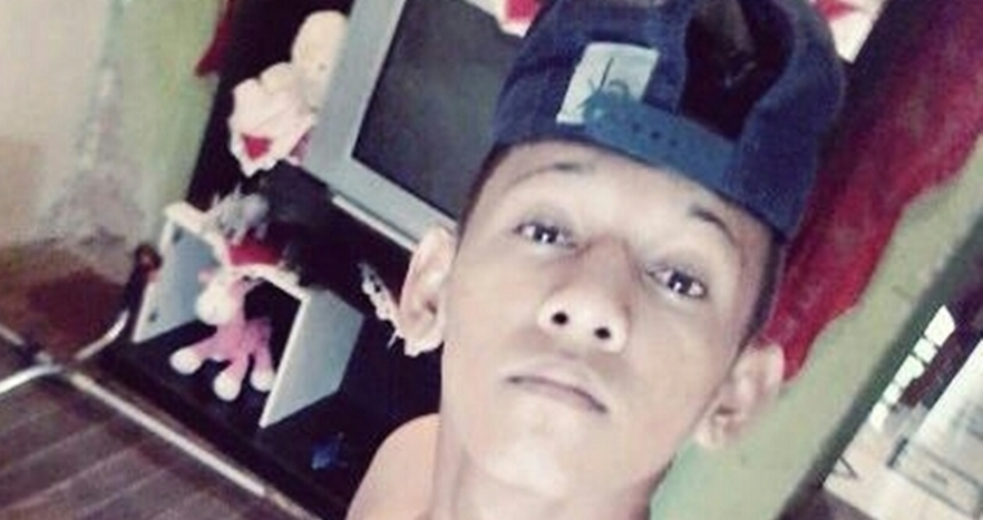 Vizinho é rendido por bandidos e obrigado a chamar amigo que é executado no portão de casa
