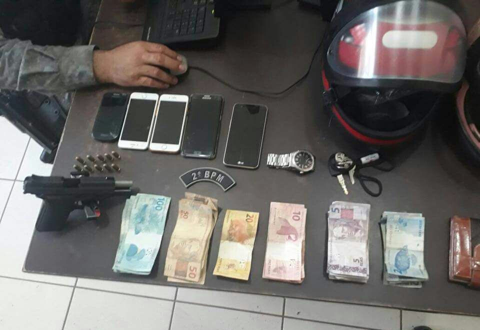 Polícia Militar prende dupla em flagrante durante roubo no Belo Jardim