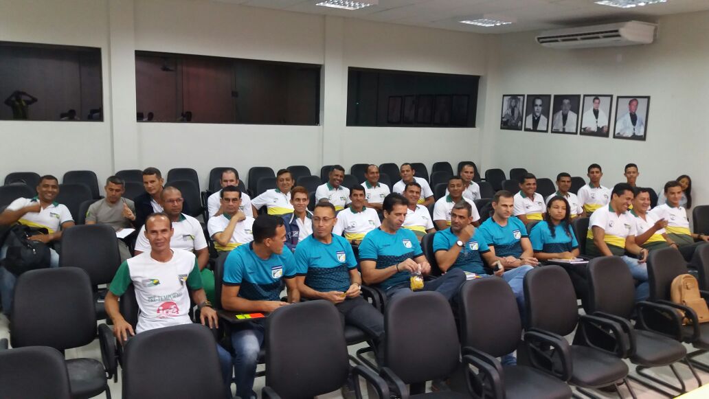 Árbitros do Estado realizam treinamento RAP-Fifa na Universidade Federal do Acre
