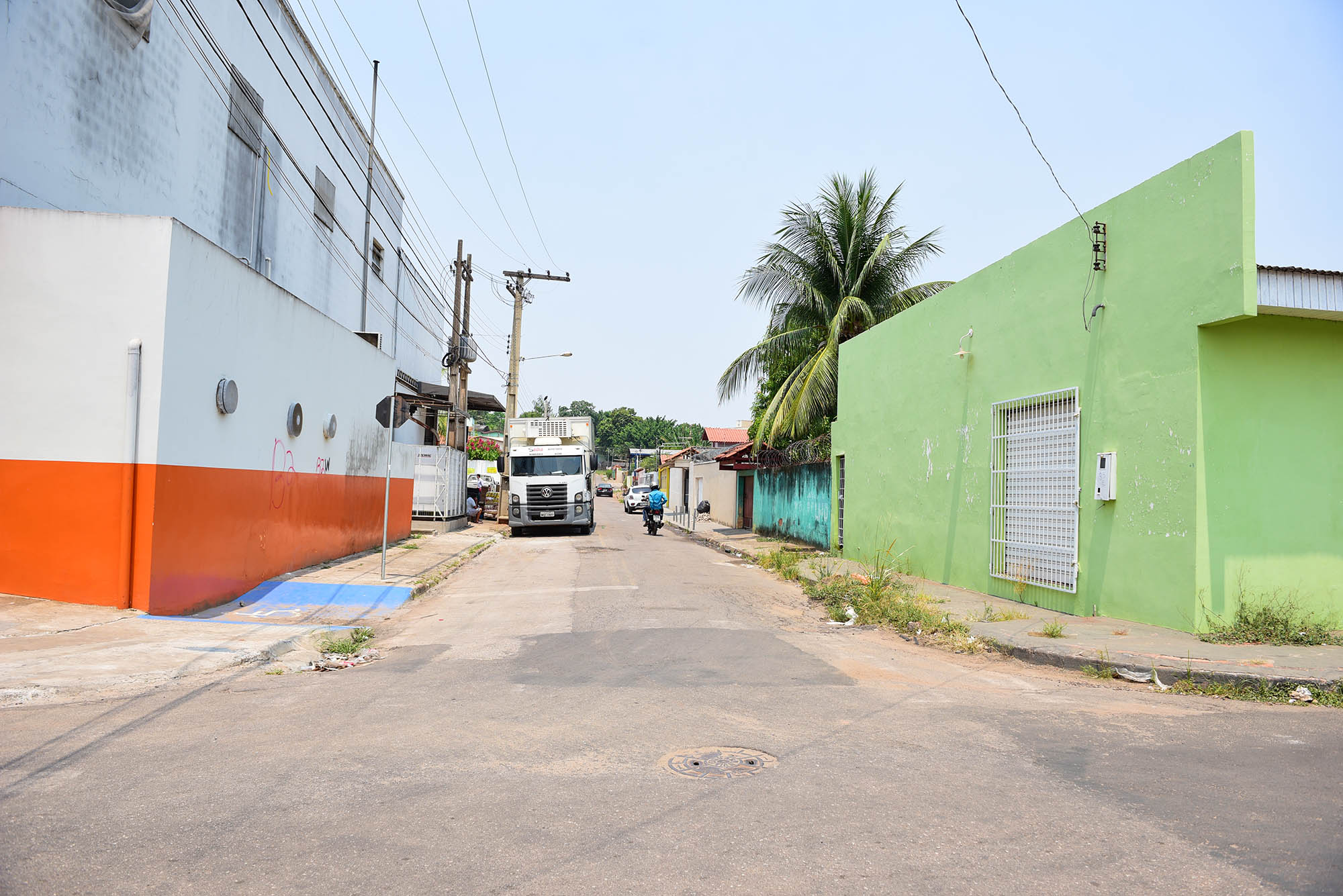 Rua Manoel Castilho no bairro Floresta terá sentido de circulação alterado a partir desta quarta-feira