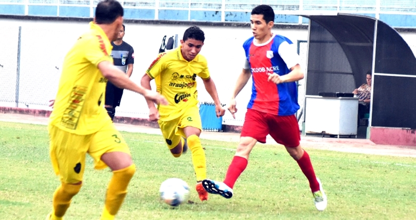 Náuas vence o São Francisco no Florestão por 4×1 e fica muito perto do título