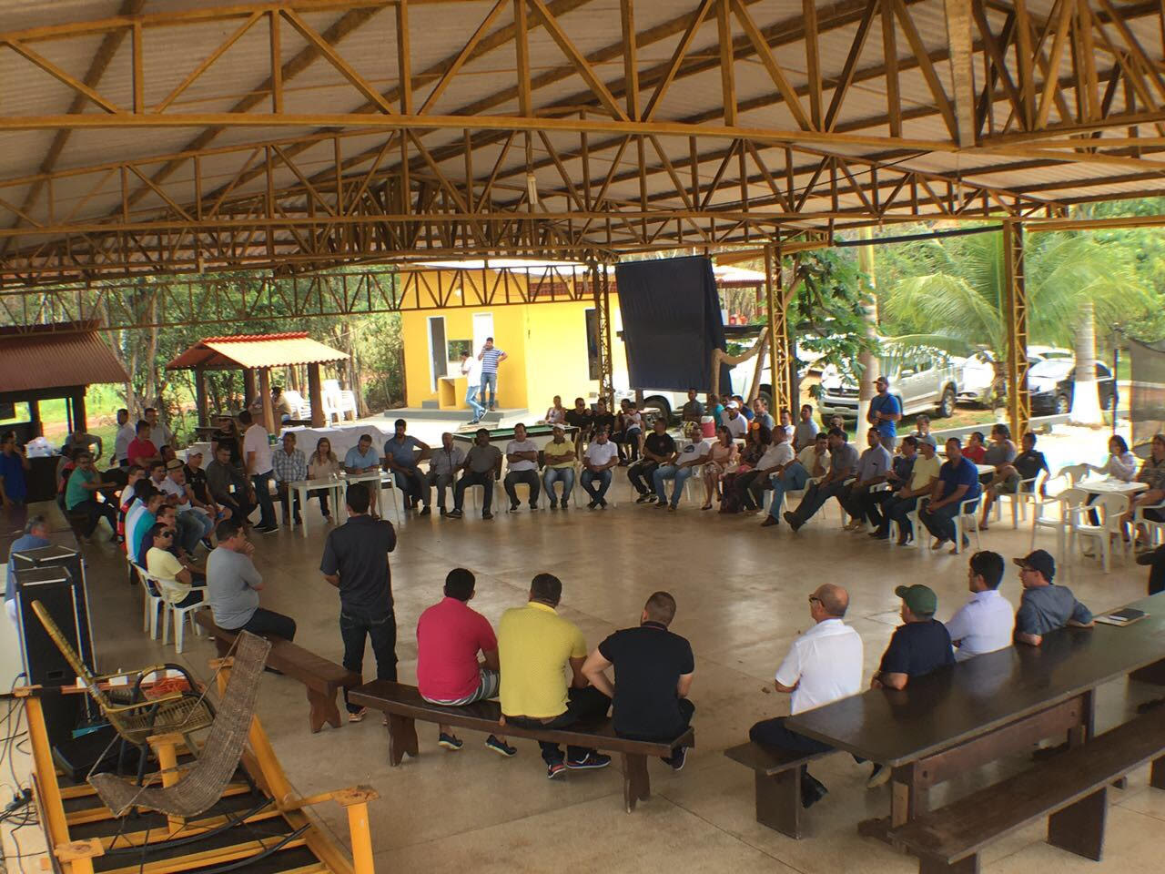 Petecão se reúne com lideranças e planeja grande evento da oposição em Rio Branco