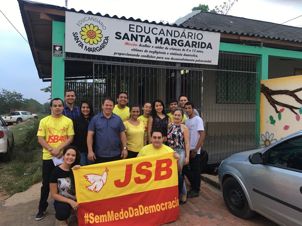 Juventude Socialista Brasileira promove tarde de lazer no Educandário Santa Margarida
