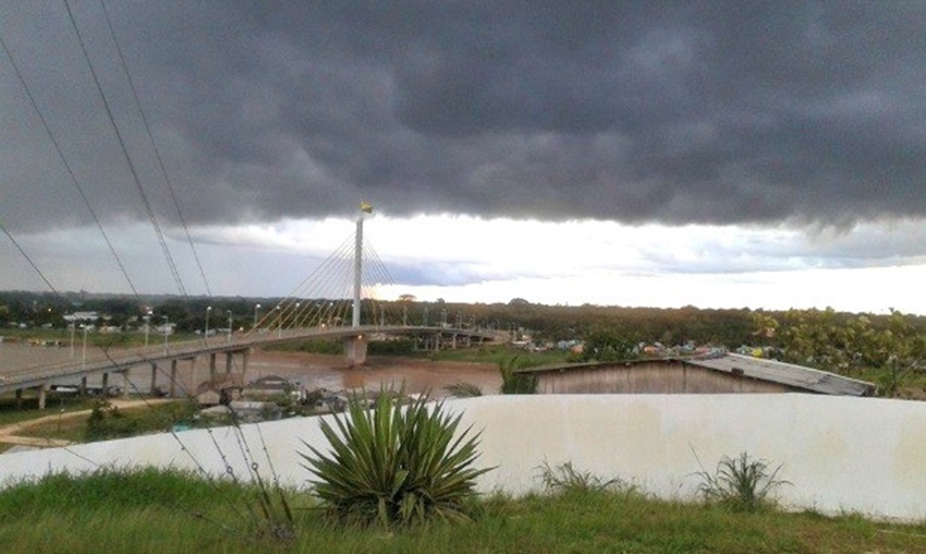 Pesquisador Davi Friale alerta para chuvas passageiras e temporais isolados nesta terça-feira