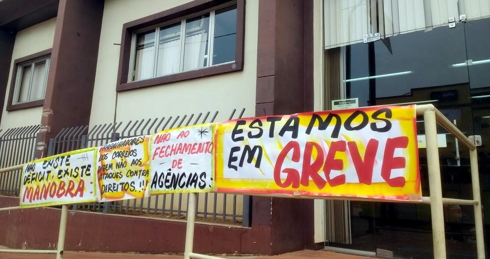 Correios fazem mutirão no fim de semana para evitar acúmulo de correspondências
