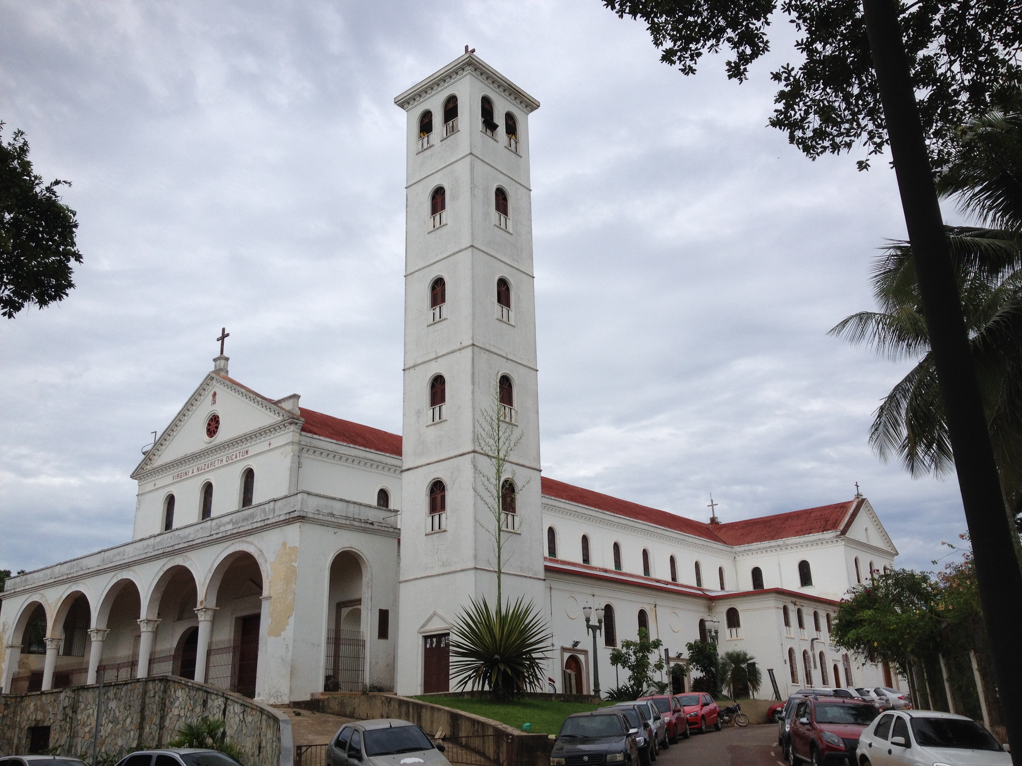 Estacionamento da Catedral em Rio Branco passa a ser pago a partir desta segunda