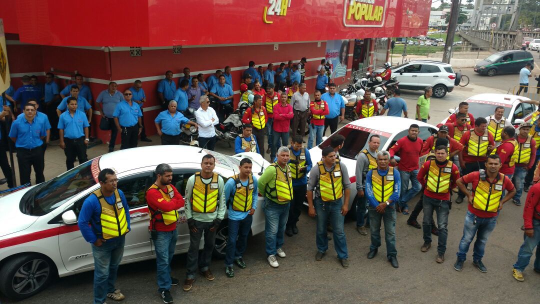 Base do prefeito na Câmara vota contra isenção de ISS aos taxistas e mototaxistas