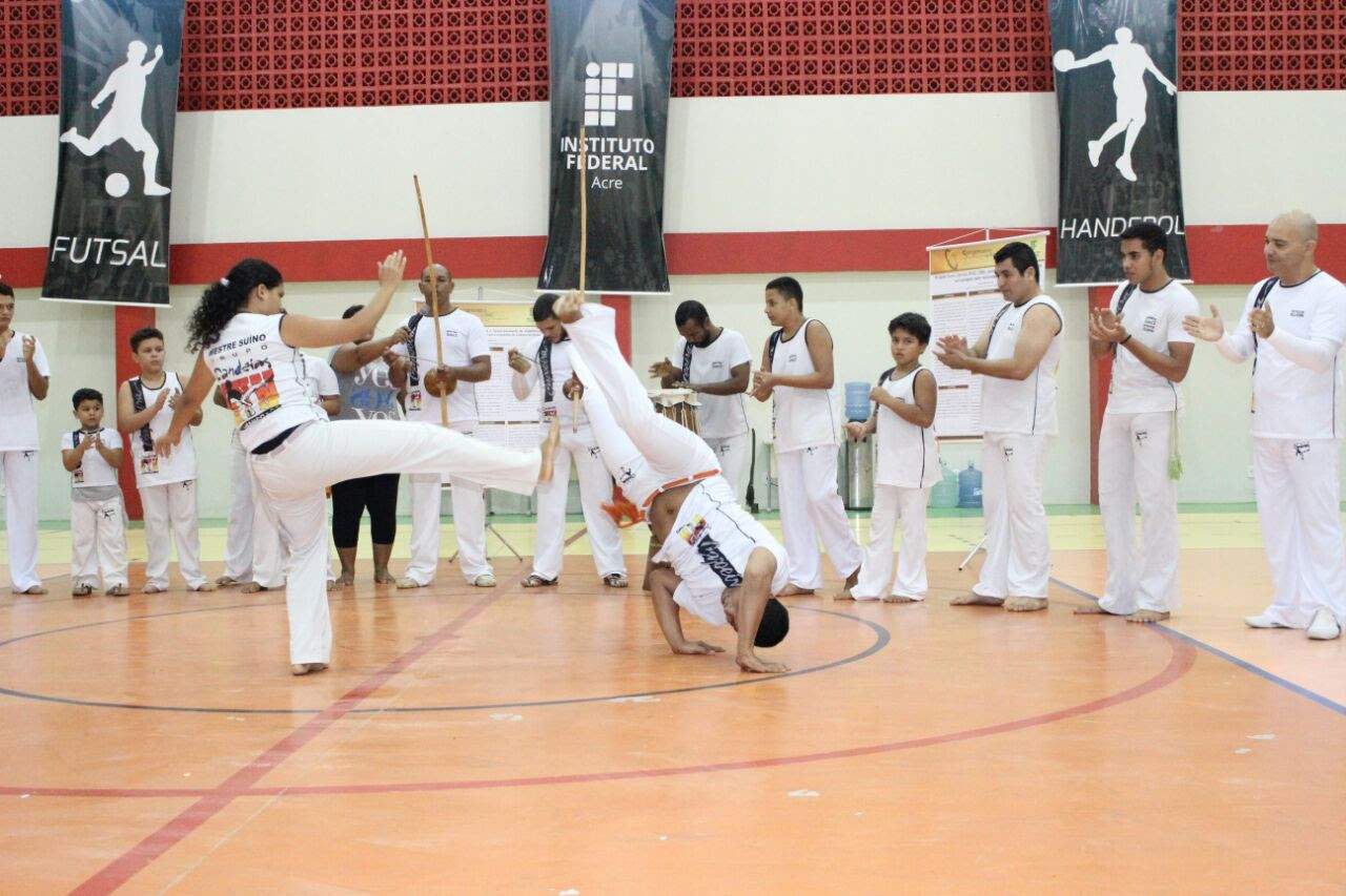 Ifac sedia terceiro aulão de capoeira do Grupo Candeias no Campus Rio Branco
