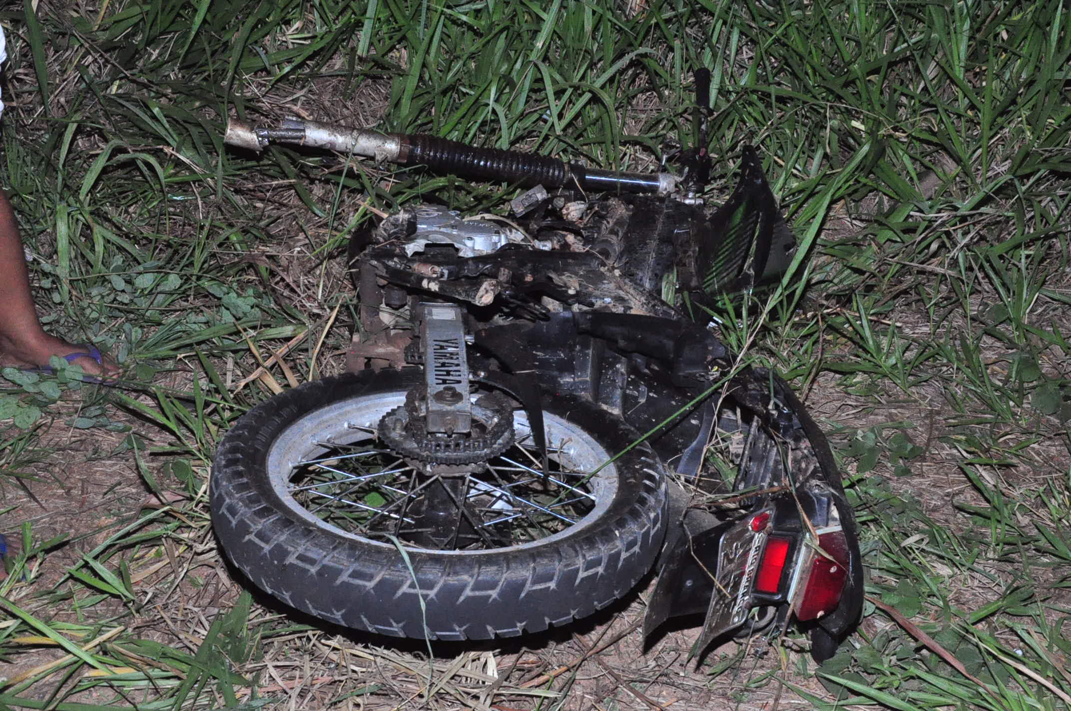 Acidente entre moto e caminhonete na Transacreana deixa uma vítima fatal; condutor do carro fugiu do local