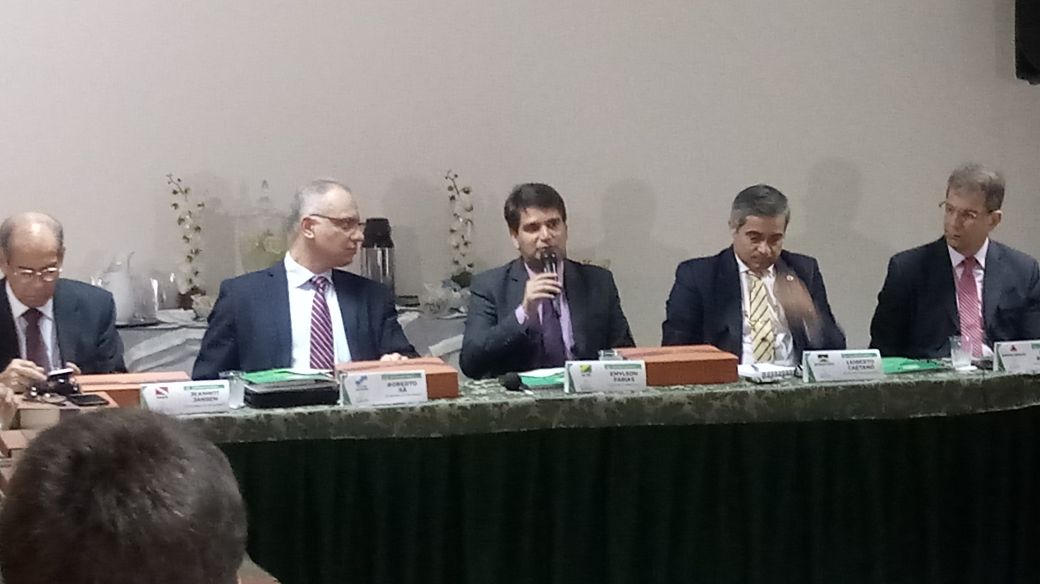 “Não estamos aqui para esconder problemas, é preciso encontrar soluções”, diz Emylson Farias