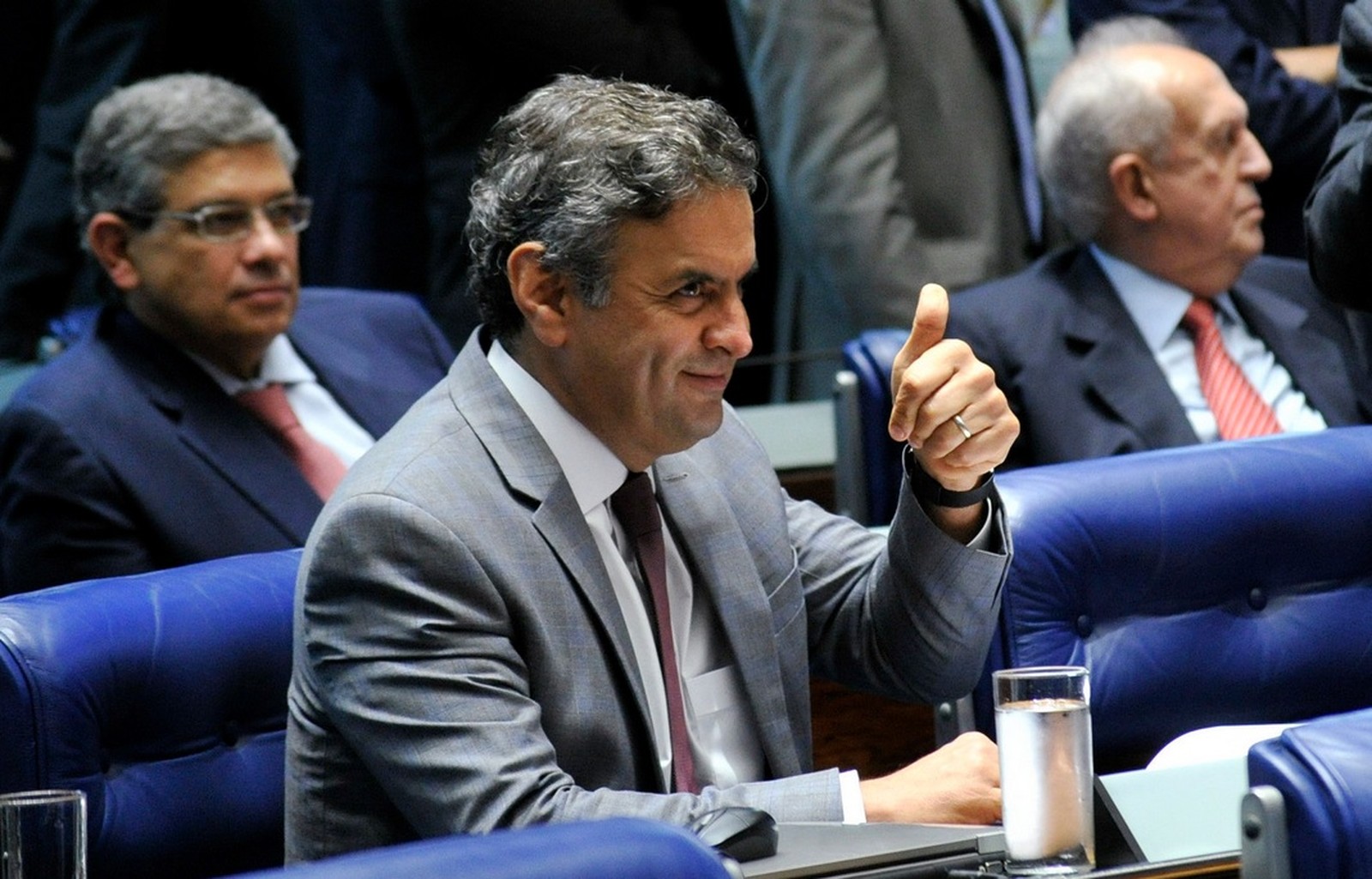 Presidente do Conselho de Ética arquiva representação que pedia cassação de Aécio