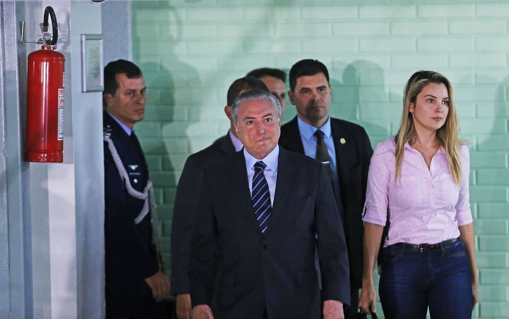 Temer retira sonda após cirurgia na próstata e deve ter alta nesta segunda-feira