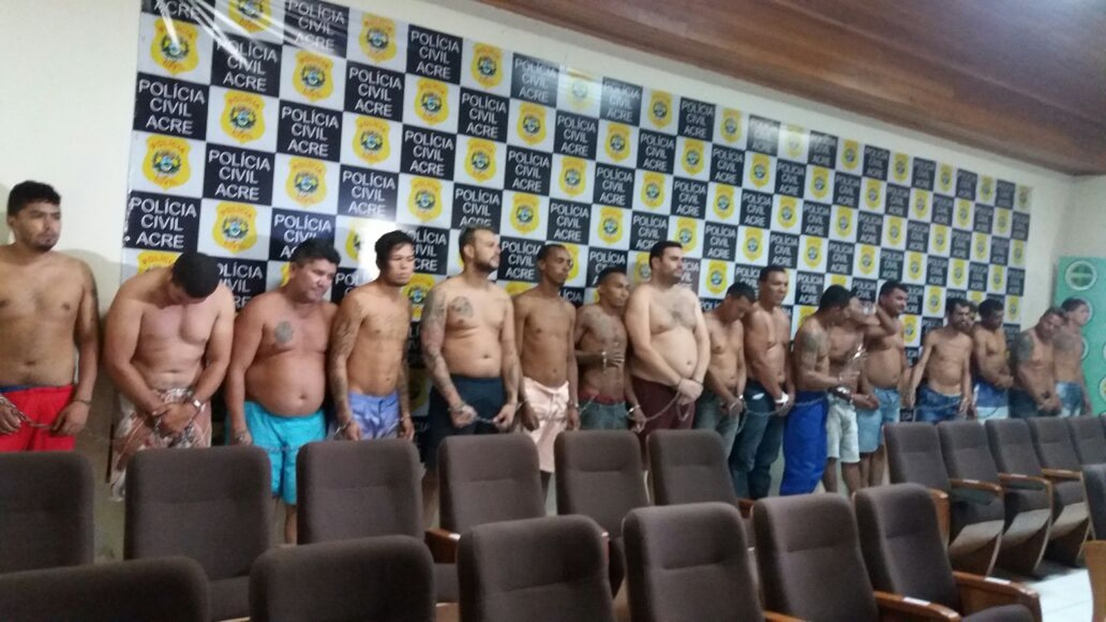 Polícia prende 15acusados de envolvimento na morte de um homem na Sapolândia