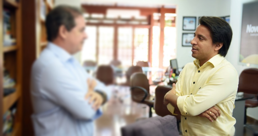 Deputado petista diz que diretor do Deracre precisa deixar de fazer política e começar a trabalhar