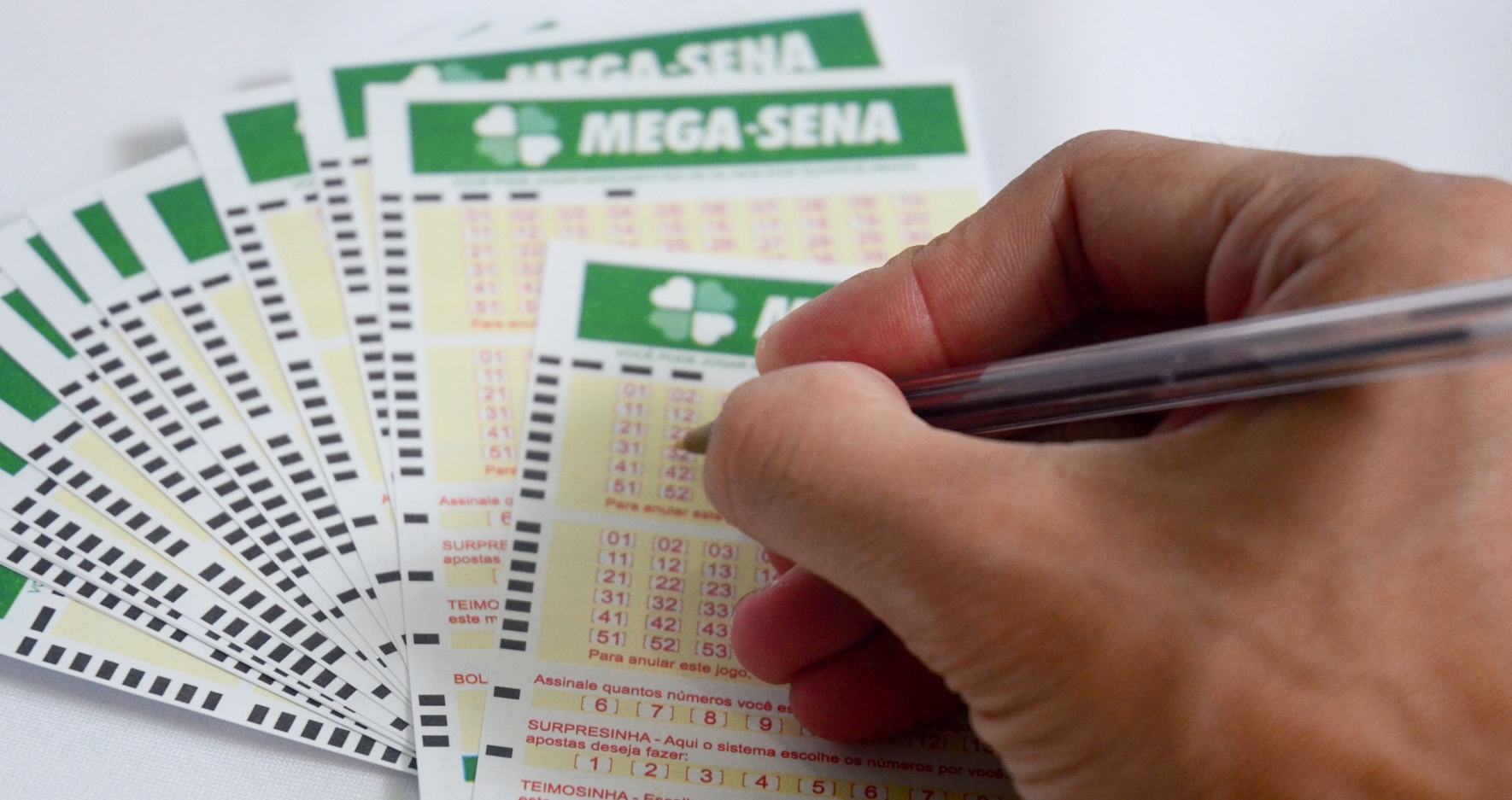 Mega-Sena acumula e próximo sorteio deve pagar R$ 50 milhões; confira