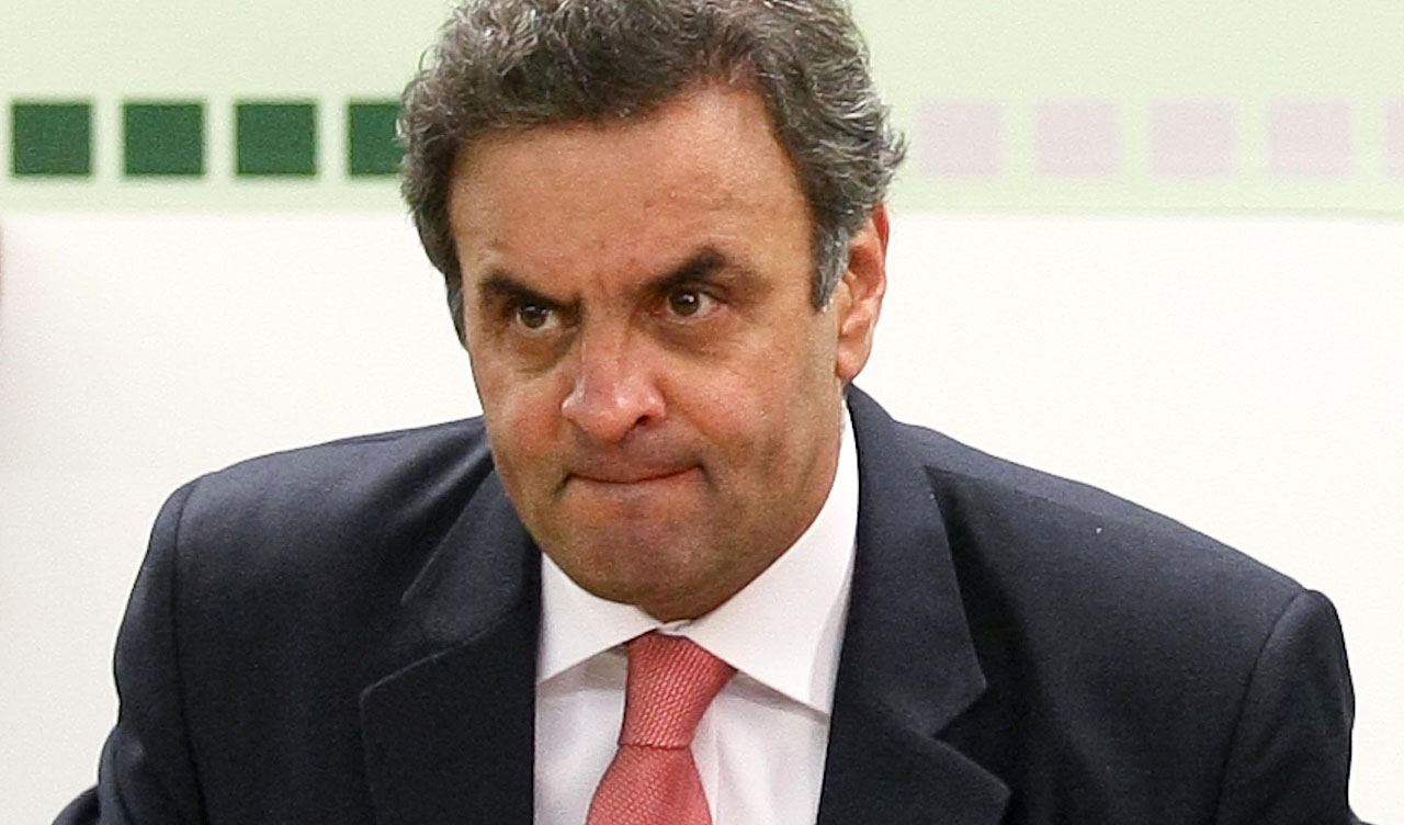 Aécio Neves parece disposto a sepultar o PSDB, como um aviso de que não descerá à cova sozinho