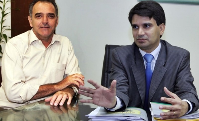 “Escolha dos vices para 2018 estão mais enroladas que namoro de cobra”, diz colunista.
