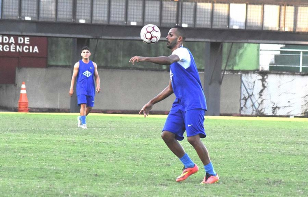 Volante do Atlético em 2017, Renato vai vestir a camisa do Real Ariquemes em 2018