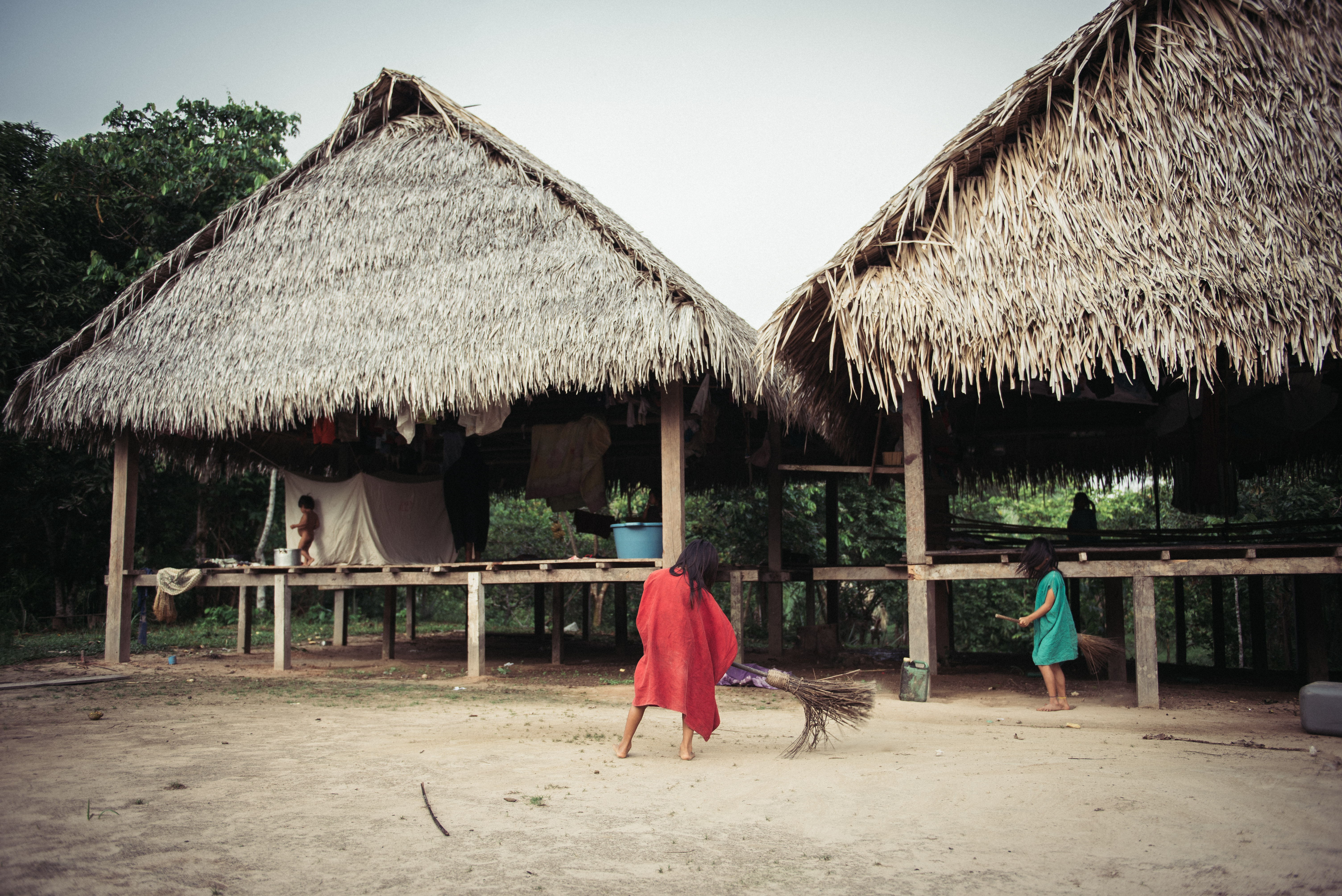 Índios Ashaninka lutam contra a força do narcotráfico na fronteira