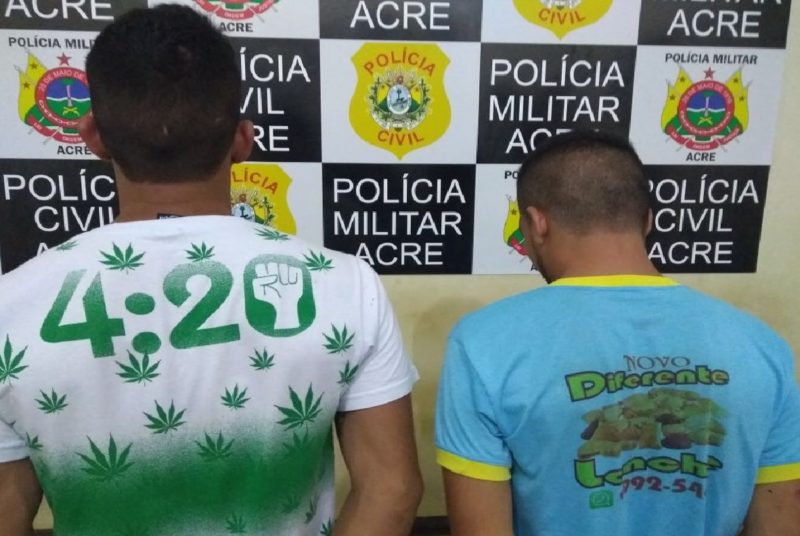 Dois homens são presos por tráfico de drogas durante patrulhamento no bairro Calafate
