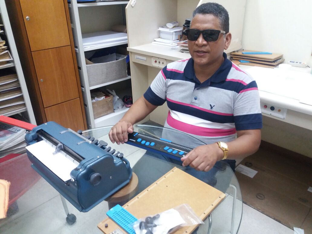 “Estou aqui. Existo e quero participar”, afirmou deficiente visual que se prepara para o Enem