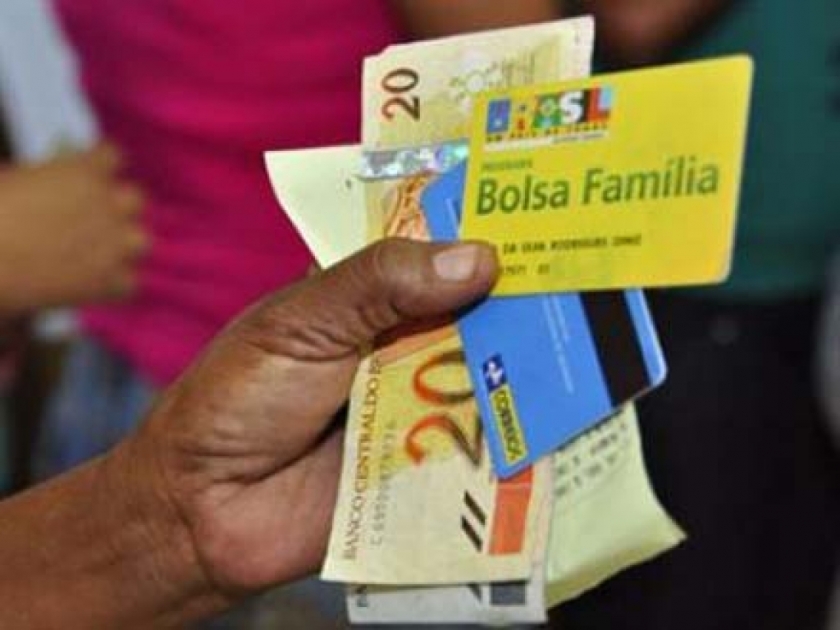 Ministro estima reajuste real do Bolsa Família e diz que orçamento para 2018 poderá ser de R$ 91 bilhões