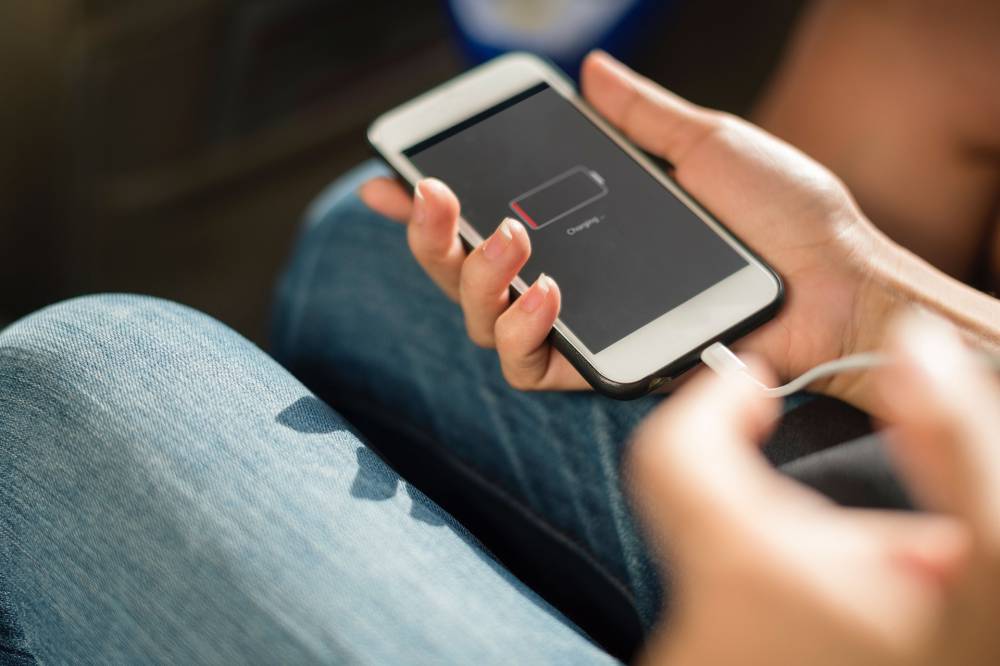Atenção: Anatel vai bloquear celulares piratas a partir de dezembro de 2018 no Acre