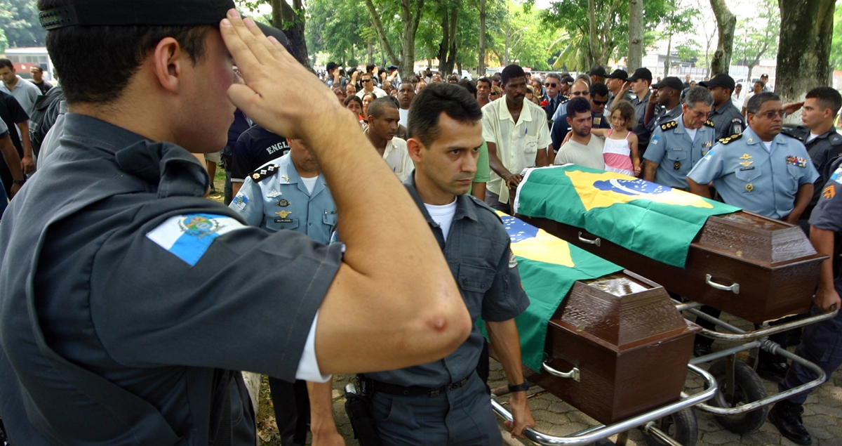 Câmara aprova fim de progressão de pena para quem matar policiais ou seus familiares