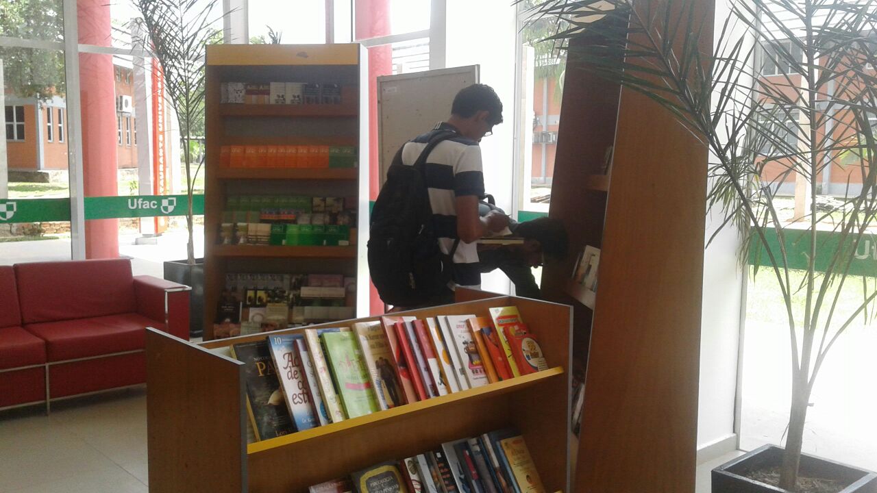Projeto Valiler estimula leitura e troca de experiências culturais na Capital