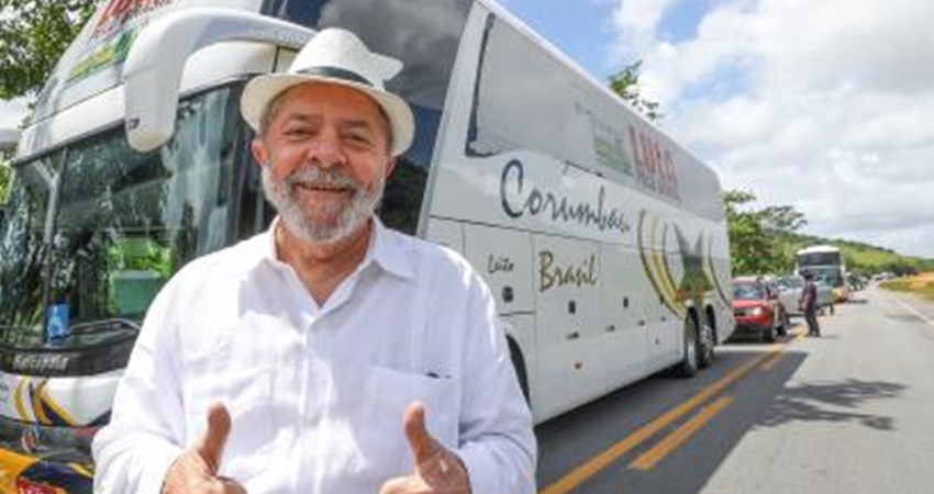 PT pede doações para financiar caravanas de Lula que rodam todo o Brasil