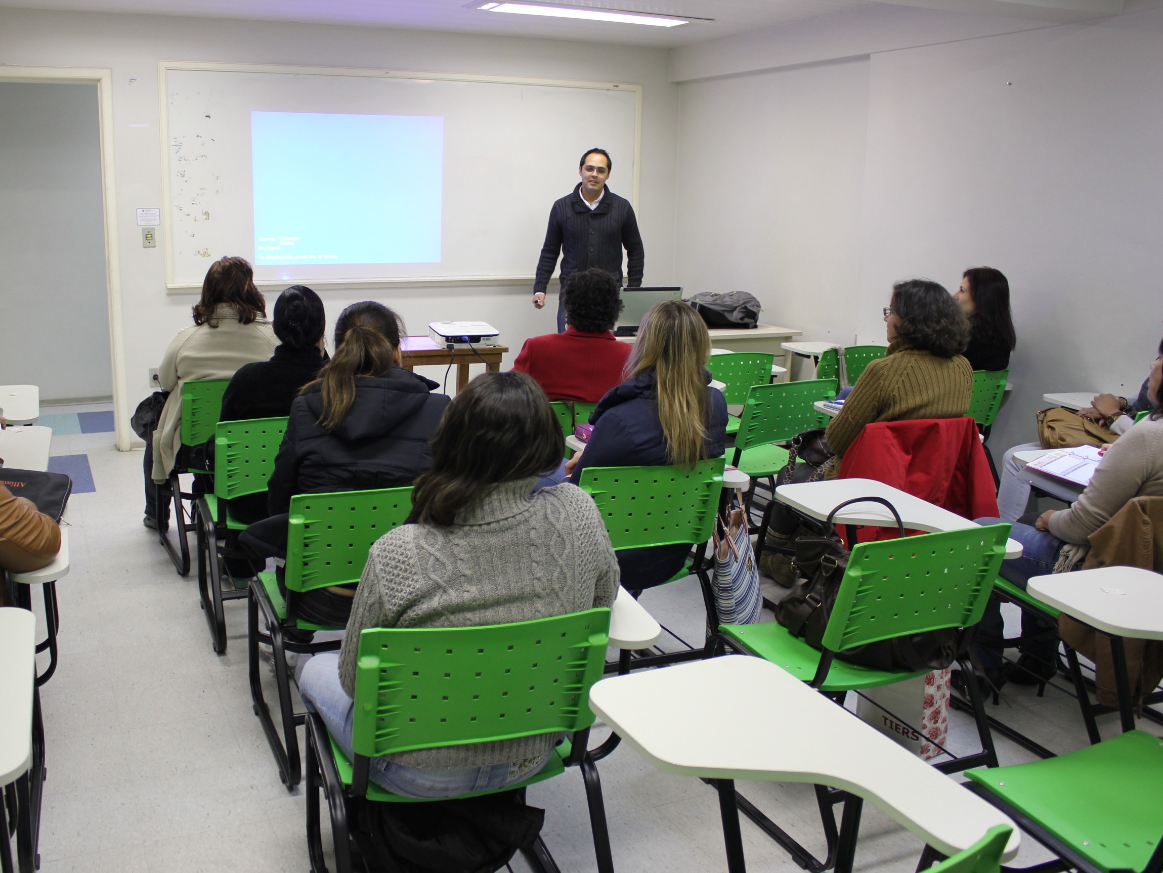 Instituto Dom Moacyr realiza novo processo seletivo simpificado; salário é de R$ 2.250,00