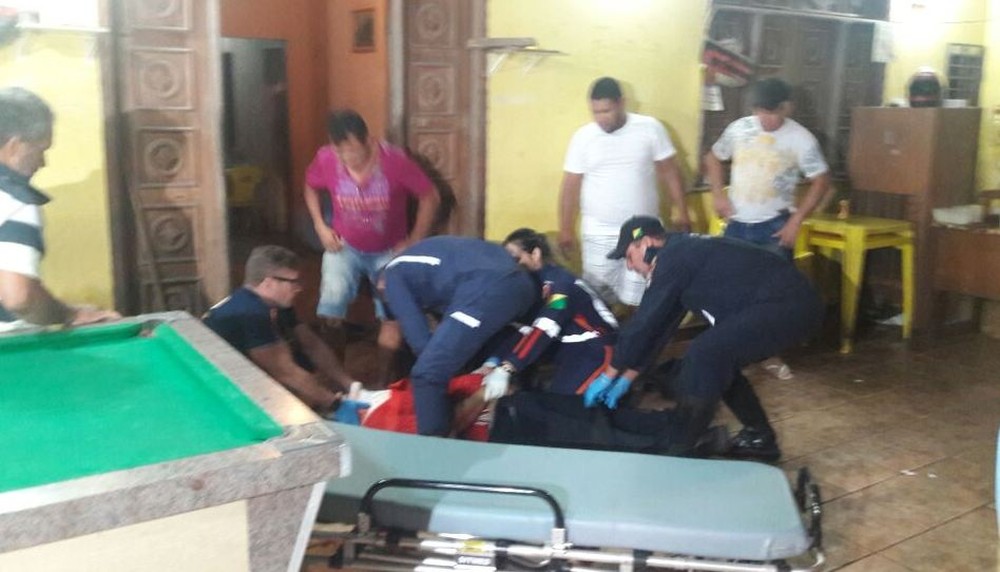 Bandido em bicicleta atira cinco vezes contra homem que jogava sinuca no Bairro da Paz