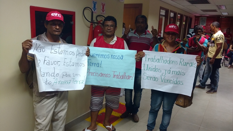 Moradores de áreas rurais em conflito buscam apoio dos deputados na Aleac
