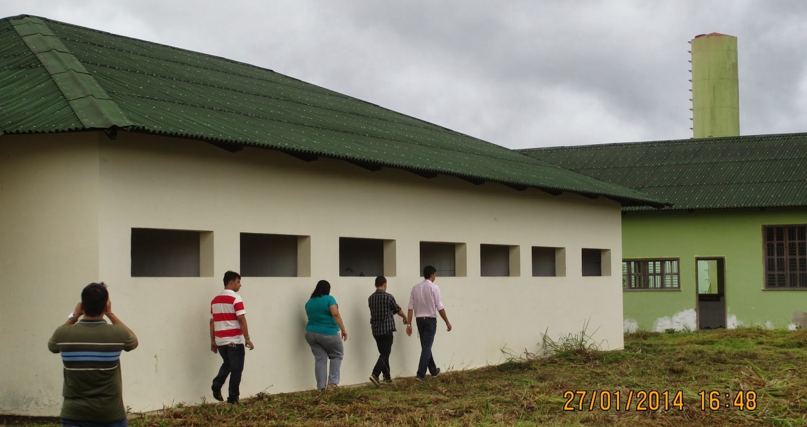 Foragidos de presídio em Feijó estão escondidos em uma fazenda, diz Segurança
