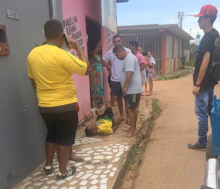 Vídeo: “Ladrão do Tucumã” é amarrado por populares após tentar esfaquear jovem