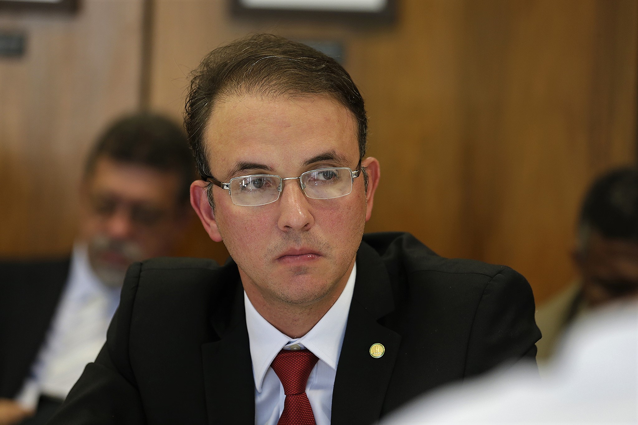 Leo de Brito e Pedro Longo assumem vagas deixadas por Manuel Marcos e Juliana
